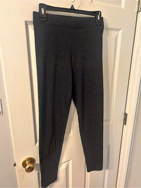 PINK Victoria's Secret Dark Charcoal Gray Mid-High Rise Leggings, Size Medium